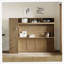 Lit escamotable double avec garde-robe, tiroirs et tablettes ouvertes