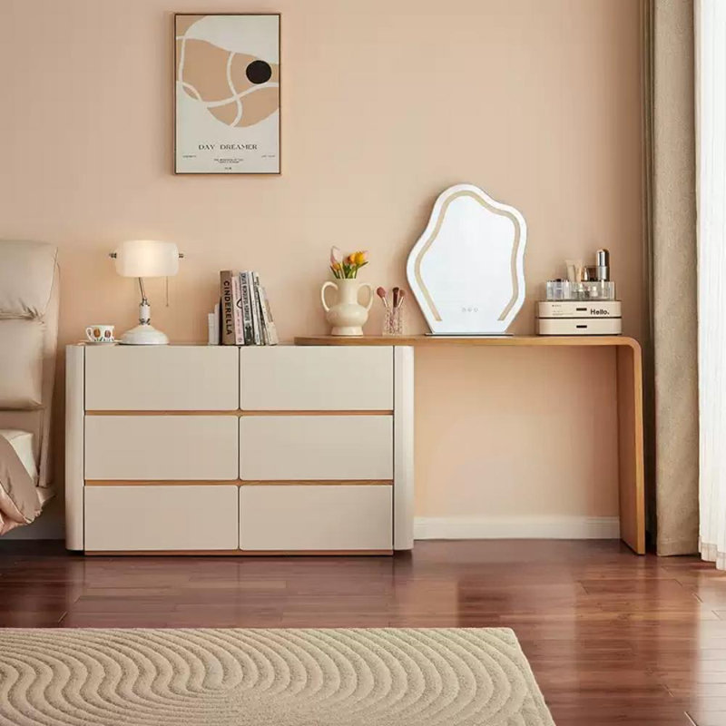 Omaar Vanity