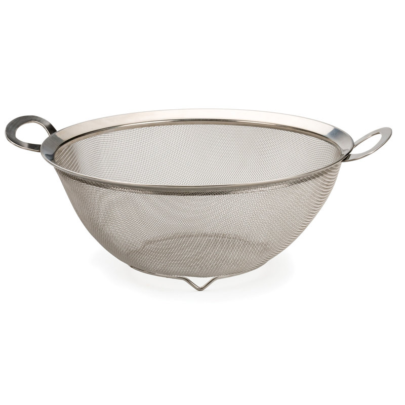 Stainless Steel 4 Qt Mesh Colander with Handles