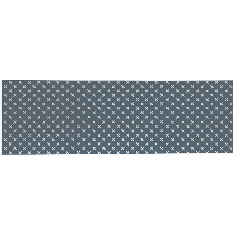 Criss Cross Non-Slip Outdoor Rug, Runner 2'6" x 8'