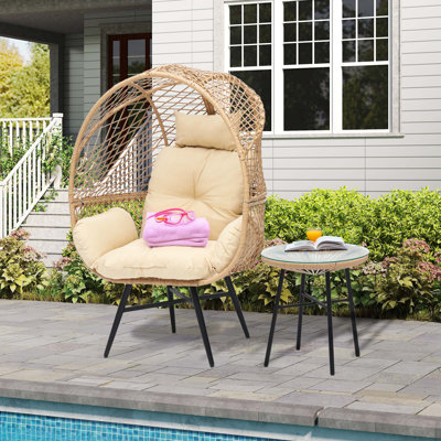 Egg Chair with End Table