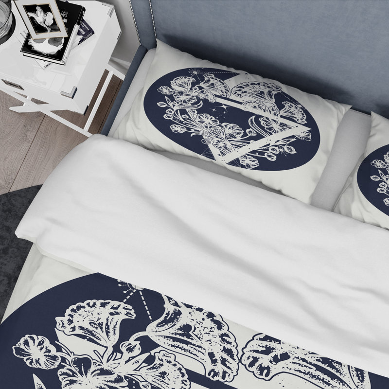 Magic Flowers Is Triangle - Vintage Duvet Cover Set - Microfiber Polyester, King Duvet Cover + 2 King Shams