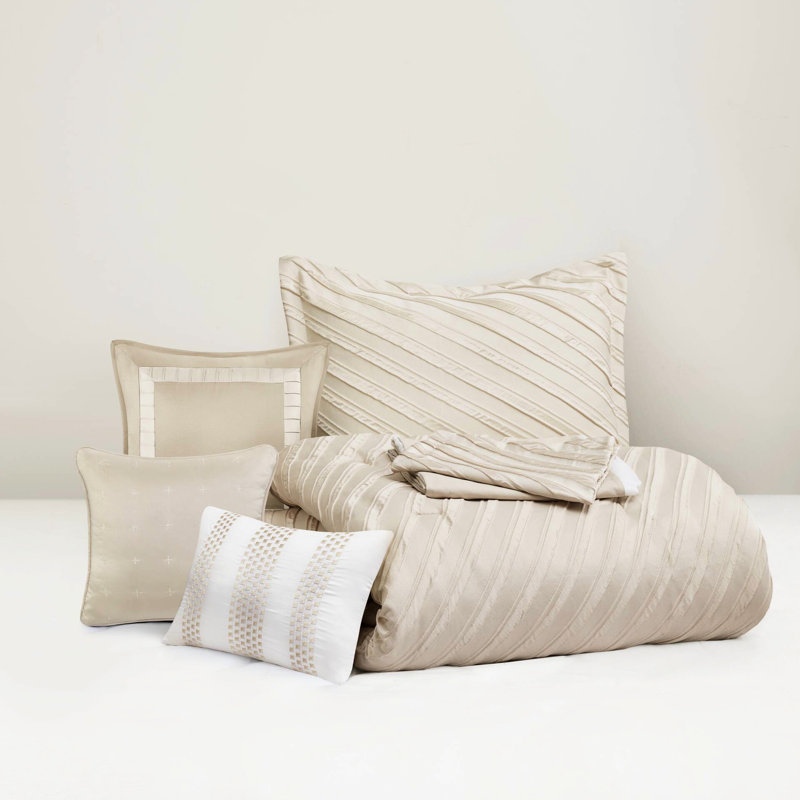 7 pièces, beige, édredon pour grand lit, diagonale, confort toutes saisons, ensemble de literie de luxe, jupe de lit de 15 pouces avec motif beige, rembourrage et coussins décoratifs