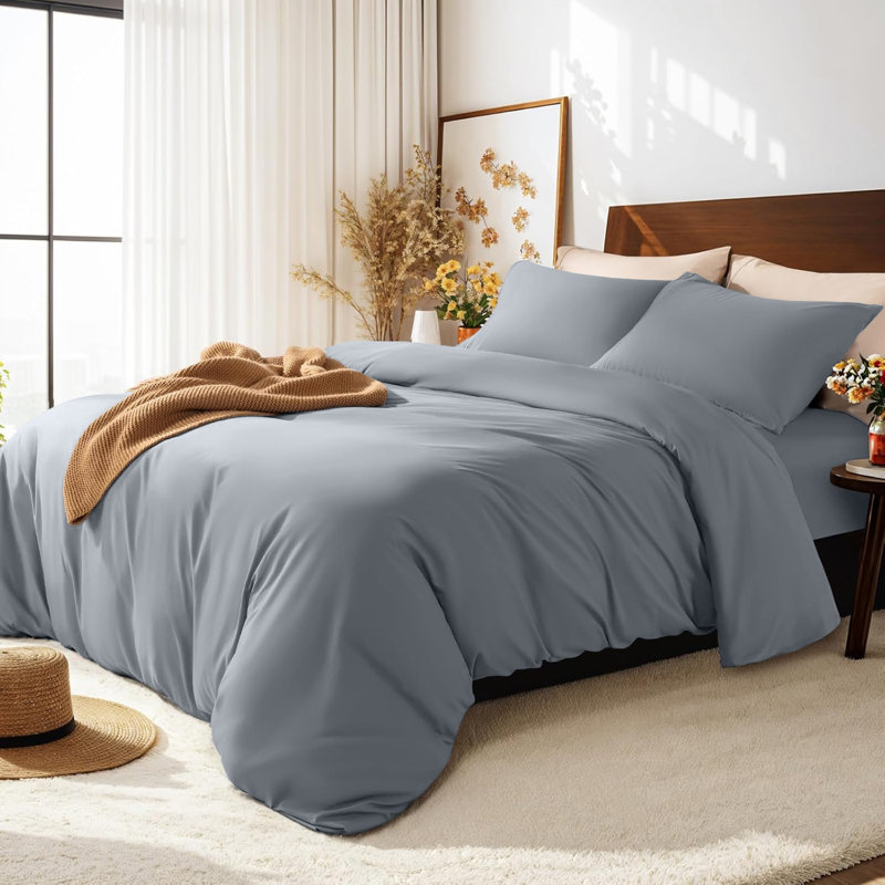 Haffa Microfiber Solid Colour Duvet Cover Set with Pillowcases Included, Silver, Kingsize Microfiber + 3 Additional Pieces