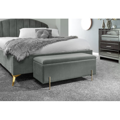 Baringer Upholstered Storage Bench