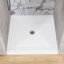 Base de douche antidérapante en acrylique 38 po x 38 po avec drain central