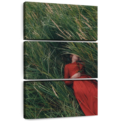 Leisha Woman In Red
