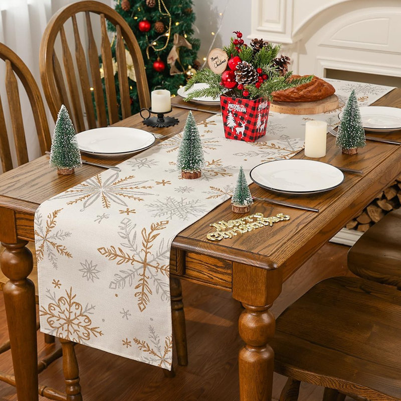 Chemin de table de Noël, décorations de flocon de neige, chemin d'hiver pour la table, décoration saisonnière des fêtes de Noël pour les décorations de table de salle à manger intérieure et extérieure, 13 X 72 pouces
