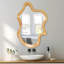 Miroir mural 33,46 "x 22,24" de forme irrégulière avec cadre en bois naturel