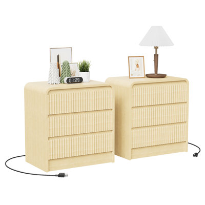 Ensemble de 2, table de chevet en bois avec station de charge et 3 tiroirs, table de chevet cannelée moderne avec ports USB et Type-C, table de bout pour chambre à coucher, chambre d'amis, appartement, naturel