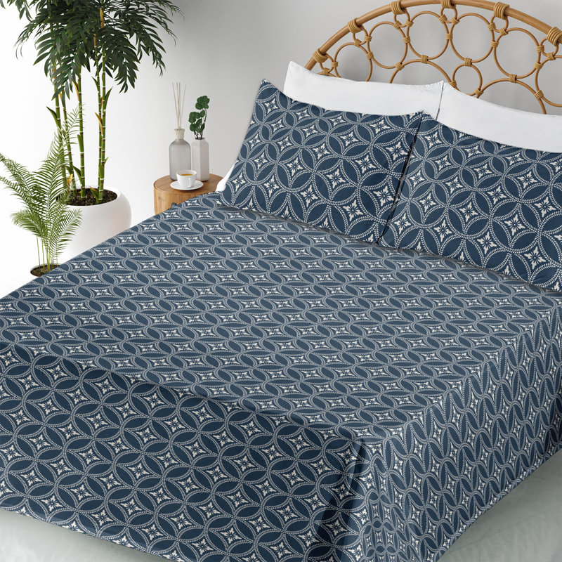 Ambesonne Watercolor Botany Sheet Set 4 Pcs Retro Boho Bloom, Full Sheet Set with 2 Pillowcases, Dark Blue Cream Geometric