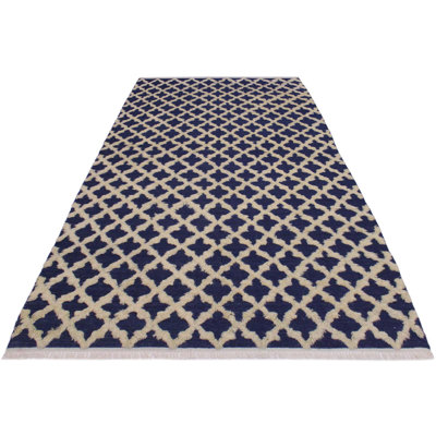 Madgelene Wool Geometric Indoor Rug