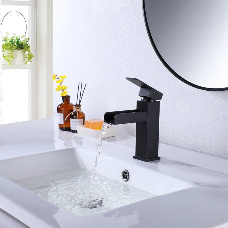 Single-Hole Single-handle Bathroom Faucet