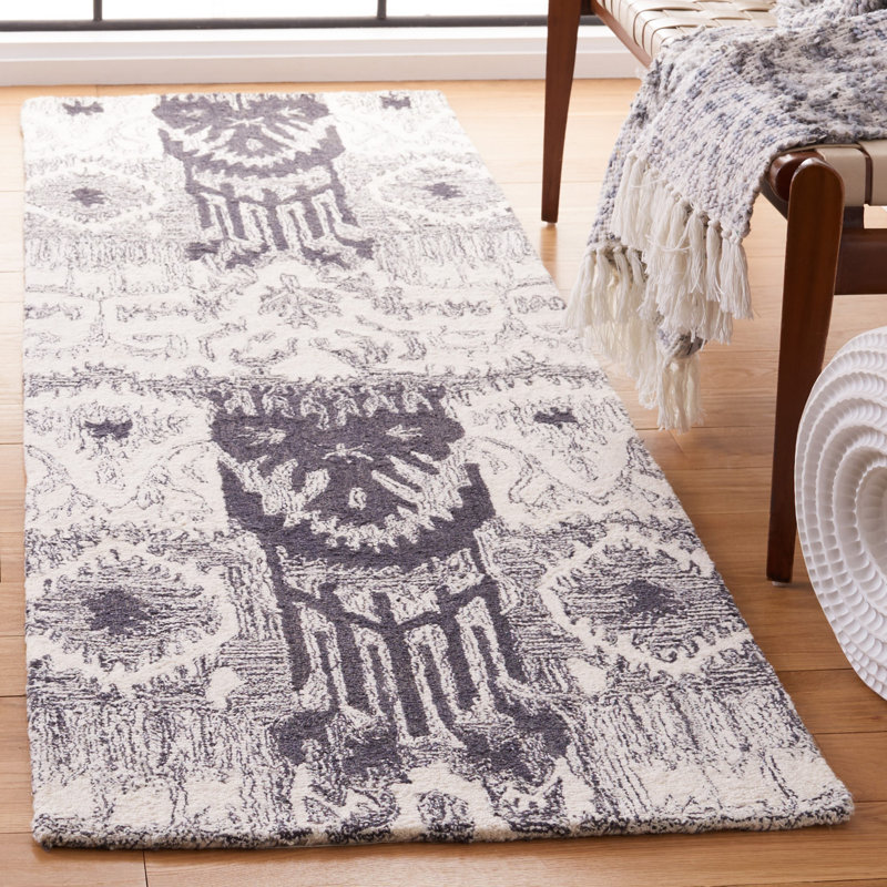 Ikat Hand Tufted Wool/Cotton Ikat Rug in Black/Ivory, Runner 2'3" x 8'