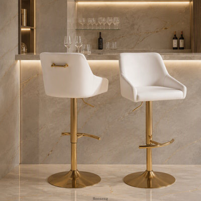 Ensemble de 2 tabourets de bar pivotants réglables, structure en métal doré, revêtement en similicuir blanc, repose-pieds arrondi en forme de T