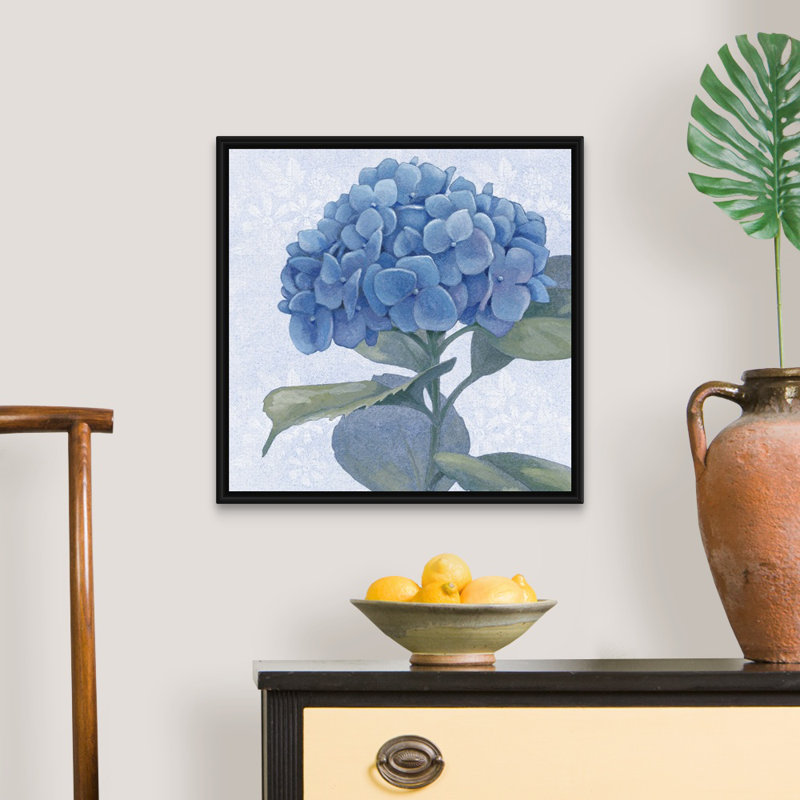 «Blue Hydrangea IV», art mural sur toile, Toile avec cadre noir, H 20 po x l 20 po x P 1,75 po