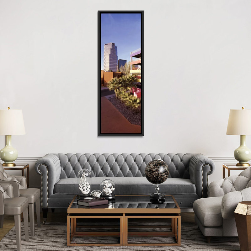 «La Placita Tucson AZ» par Panoramic Images, reproduction de photo sur toile, H 72 po x l 24 po x P 1,5 po, Cadre noir