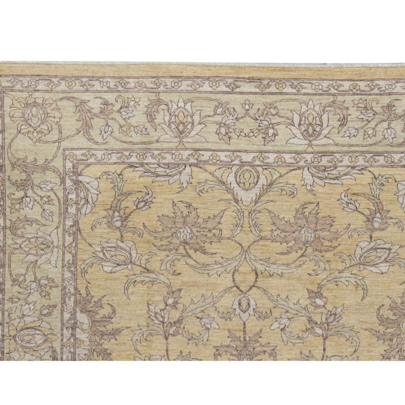Tapis doré et crème de haute qualité noué à la main