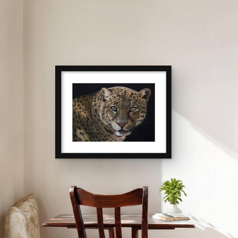 «Realistic Fierce Leopard - Feline Hyperrealist», reproduction encadrée