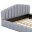 Lit de plancher en velours-722255364