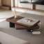 Table basse pivotante à 360° à double plateau avec placage en noyer et plateau en pierre frittée aspect travertin, grande table basse ronde moderne extensible de 119 à 150 cm pour salon, aucun assemblage requis