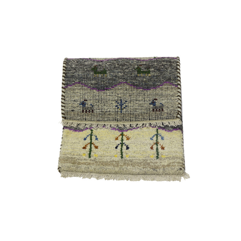 Contemporary Cream Tribal Pictorial 1'4x2'7 Indo-Gabbeh Oriental Rug 