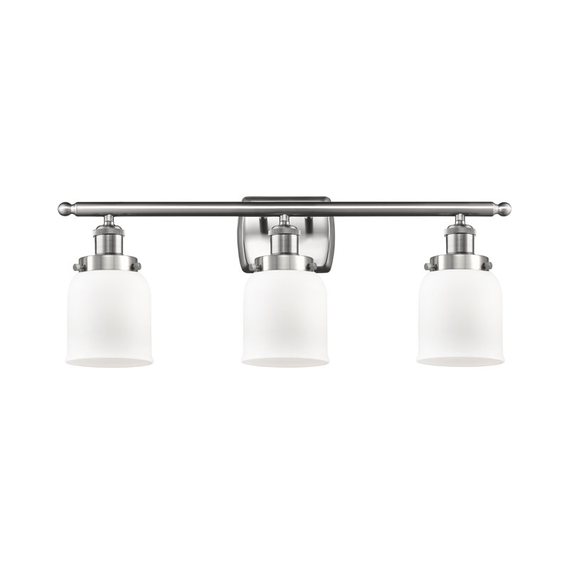 Éclairage pour meuble-lavabo 3 lumières 26 po Ballston Urban Bell, Blanc mat, Nickel satiné brossé, DEL