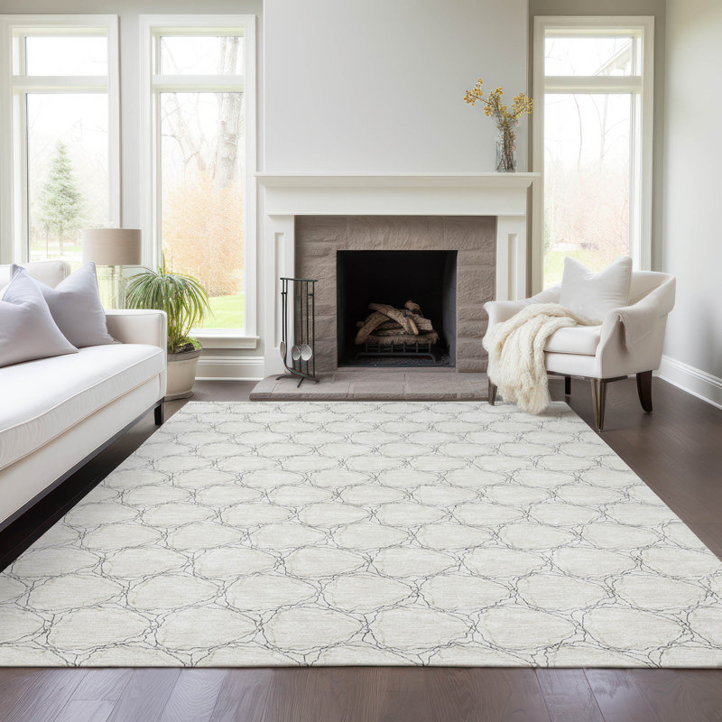 Ivory Geometric Machine-Washable Indoor/Outdoor Rug