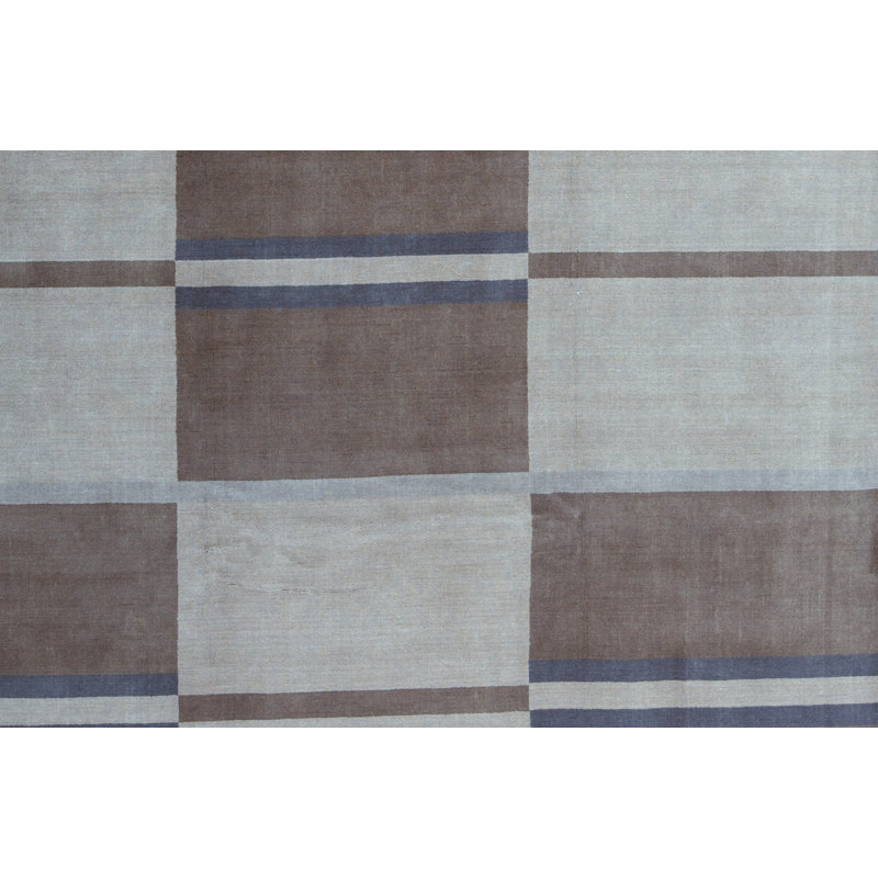 Hand-Knotted High-Quality Brown Area Rug