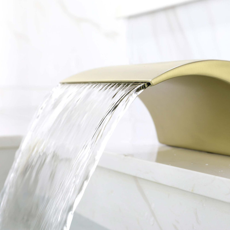 Robinet de salle de bain à poignée simple 8 "avec tuyau cUPC