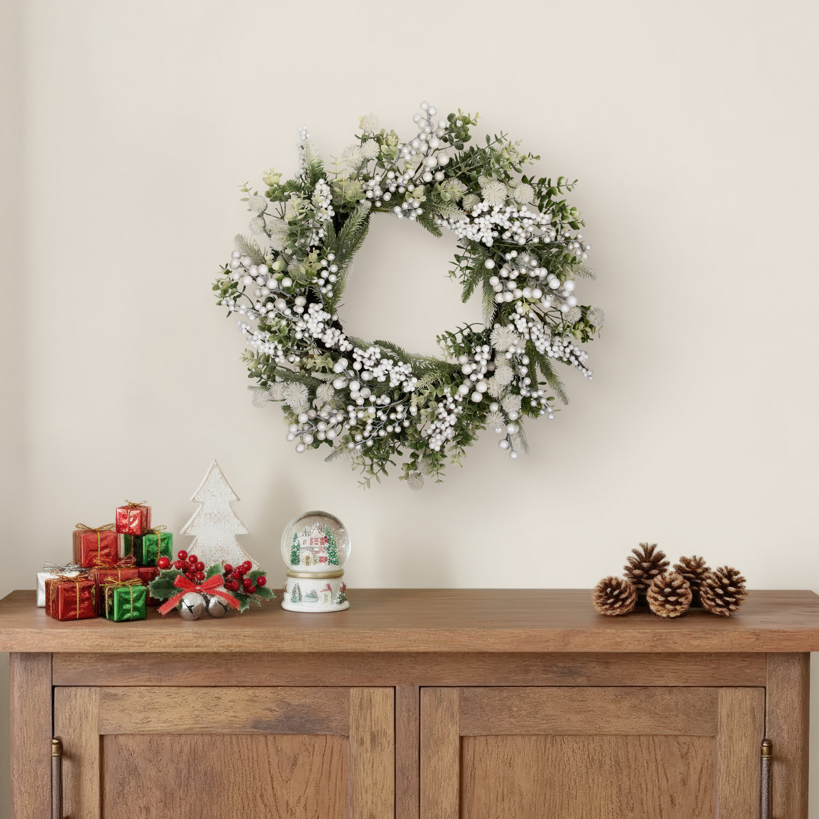 24'' Faux Mixed Assortment Plastic Wreath