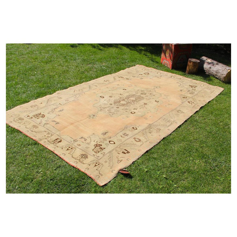 Tapis unique fait à la main héritage beige 5 pi 7 po x 9 pi 0 po Heritage