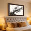Art mural sur toile avec encre noire avec branches de fumée et oiseau perché-133049575