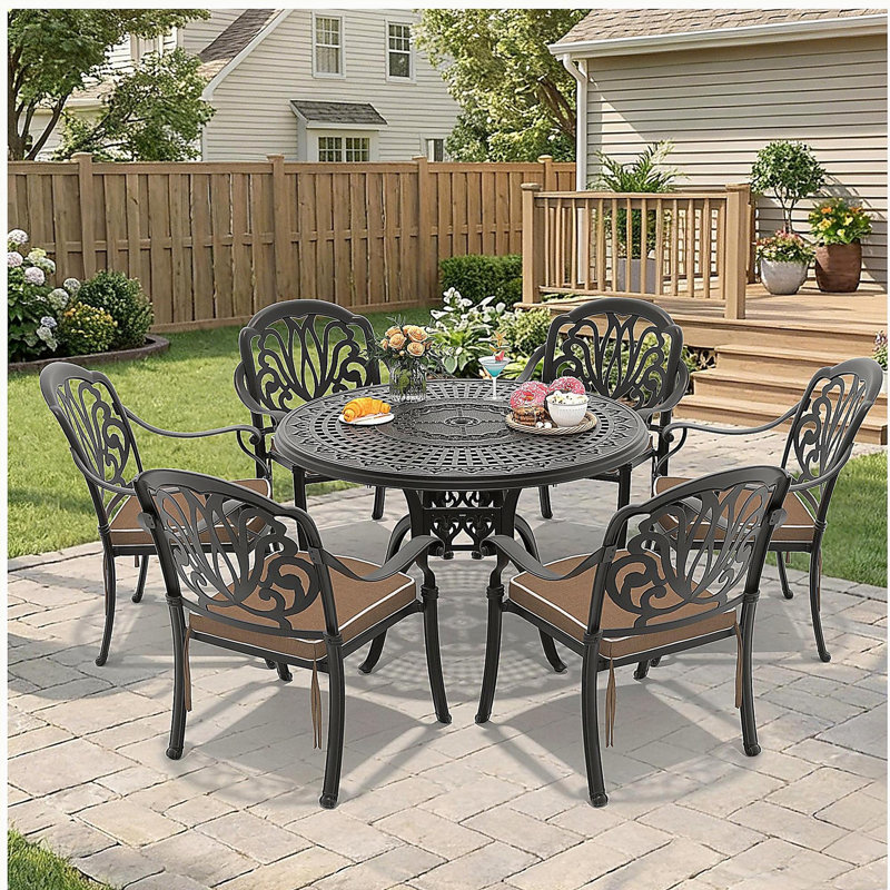 Ensemble de 7 pièces de mobilier de patio en aluminium coulé avec coussins bruns (identique à: W1710S00486)
