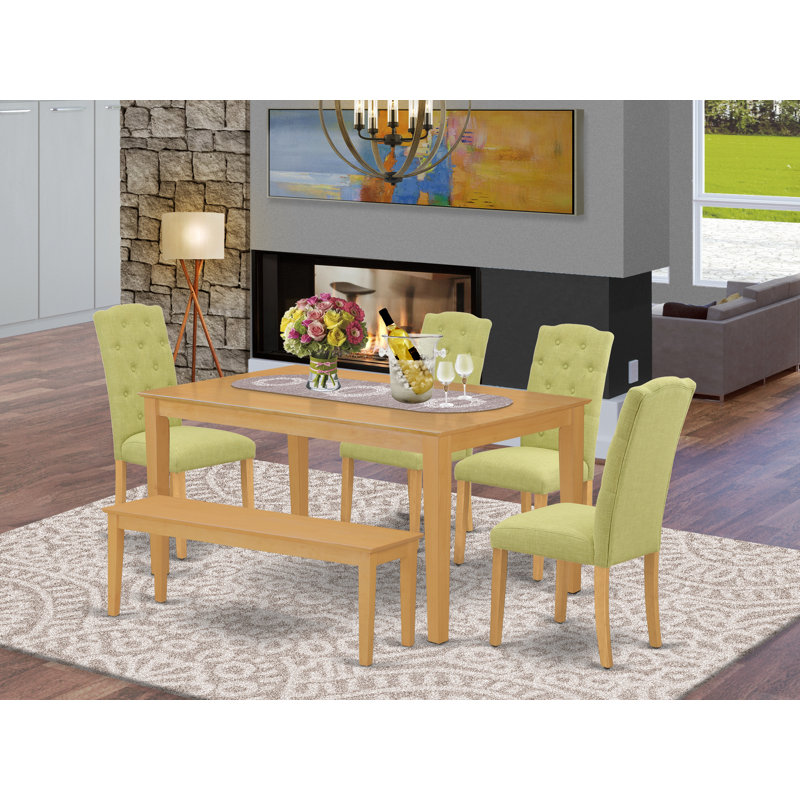 L'ensemble de meubles de salle à manger 6 pièces contient une table de salle à manger rectangulaire et 4 chaises rembourrées en tissu de lin Limelight avec un banc, chêne