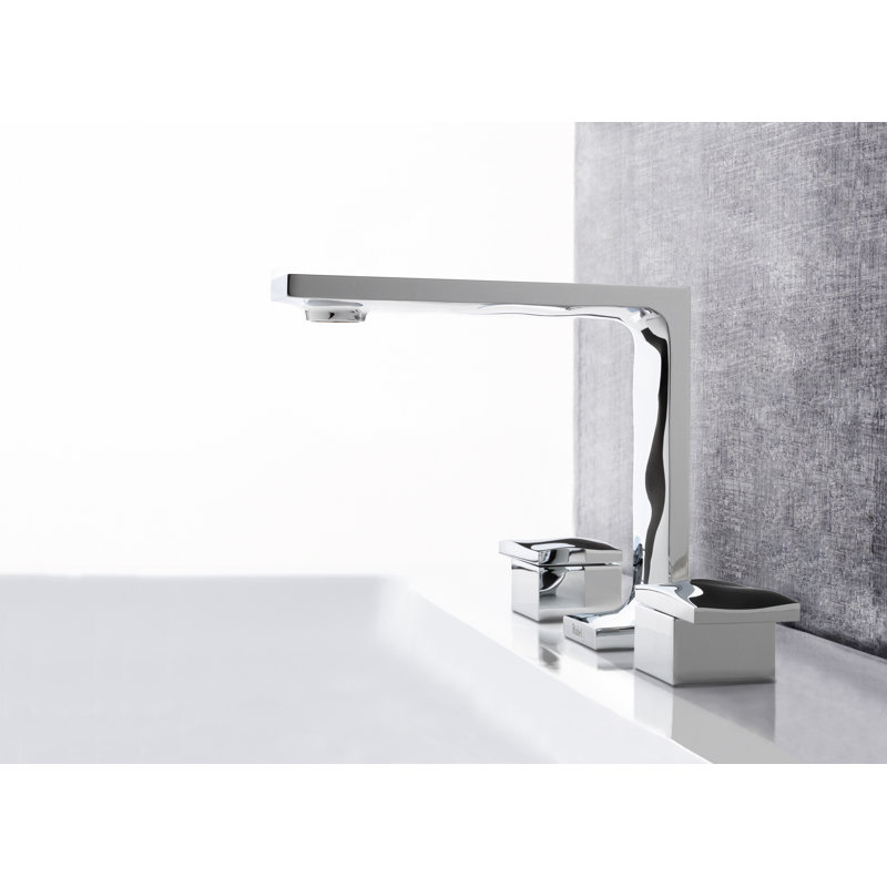 Reflet™ Widespread Lavatory Faucet, Chrome