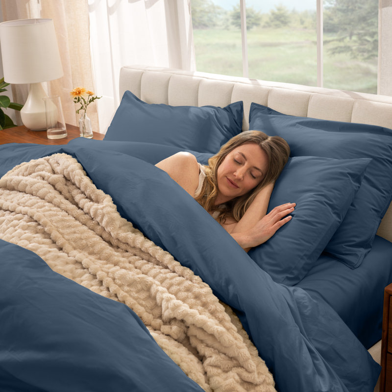 Modern & Contemporary Organic Cotton Machine Woven Duvet Cover, Bering Sea, King Duvet Cover + 2 King Shams