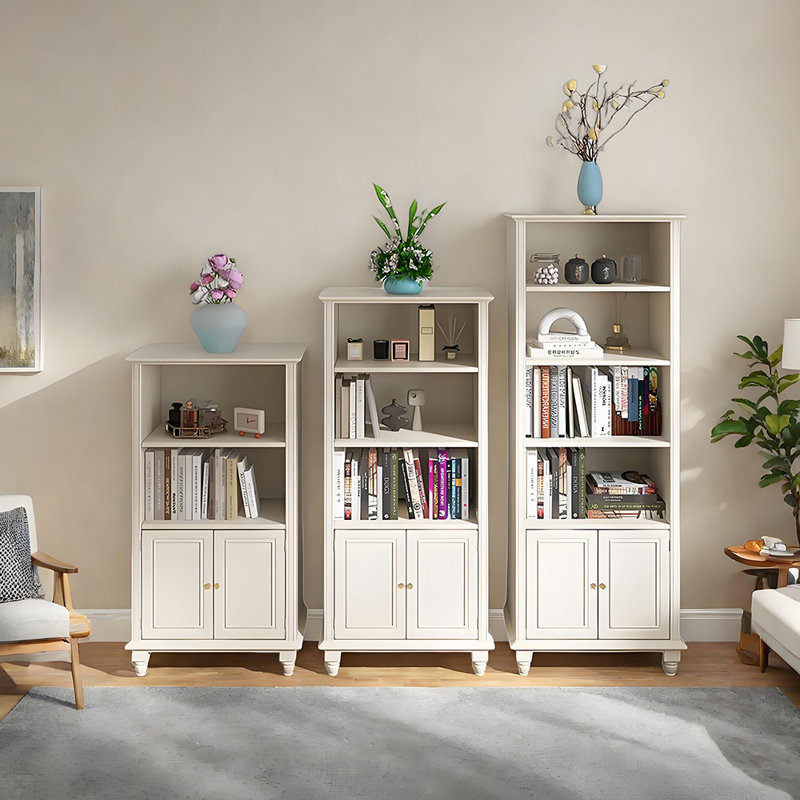 Bibliothèque romantique de style français, (9 tablettes) H 70,87 po x l 94,5 po x P 13,78 po