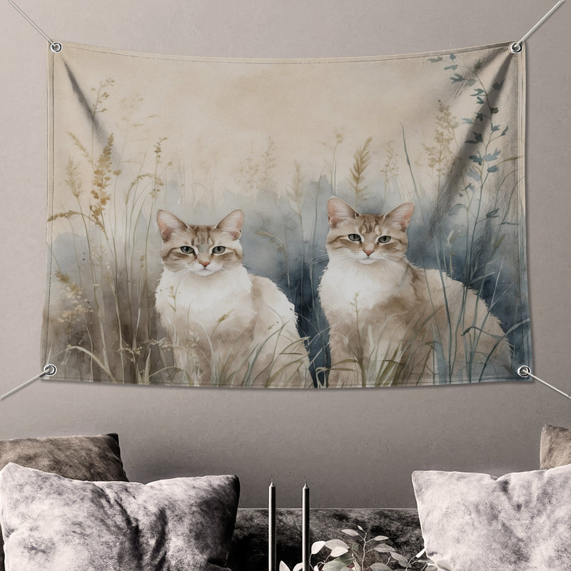 Tapisserie murale Deux chats dans l'herbe - Décoration murale chats, H 104 po x 88 avec 4 œillets
