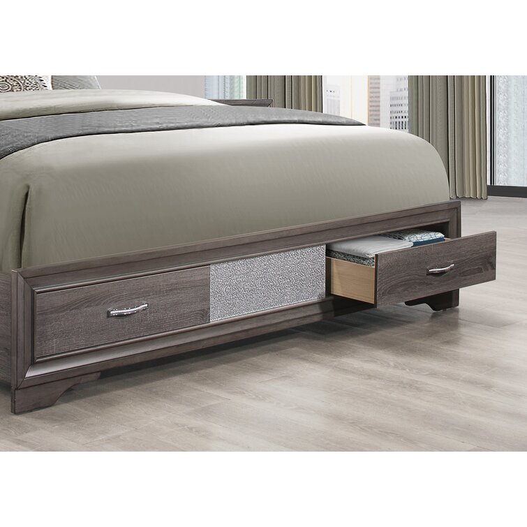 Justice Standard 3 - Piece Bedroom Set Kitsco Size: King