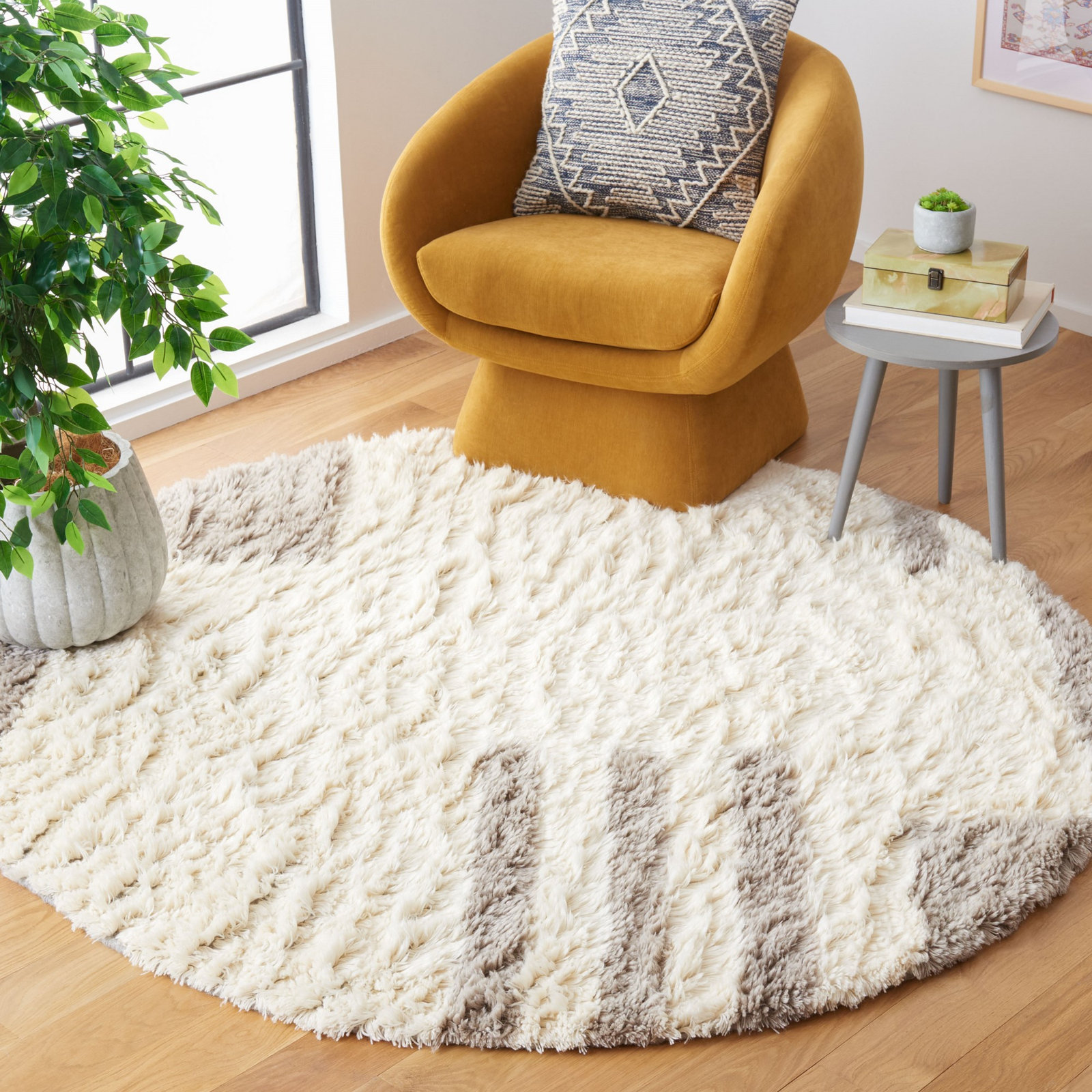 Beamer Gray Ivory Hand-Woven Flatweave Rug, Round 6'