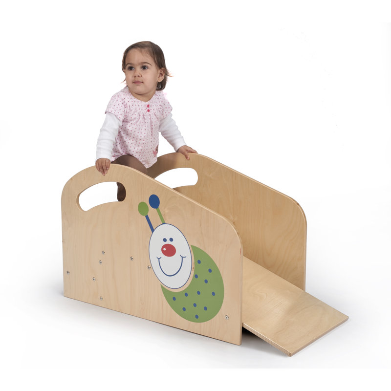 Échelon enfant et rampe