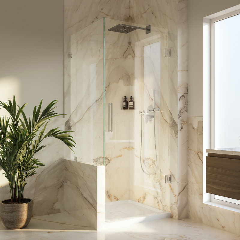 Base de bac de douche Marquette 32 x 32 avec drain central en blanc brillant Marquette