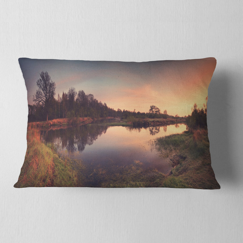 Coussin décoratif paysage imprimé Spring Tinged Spring Mountains