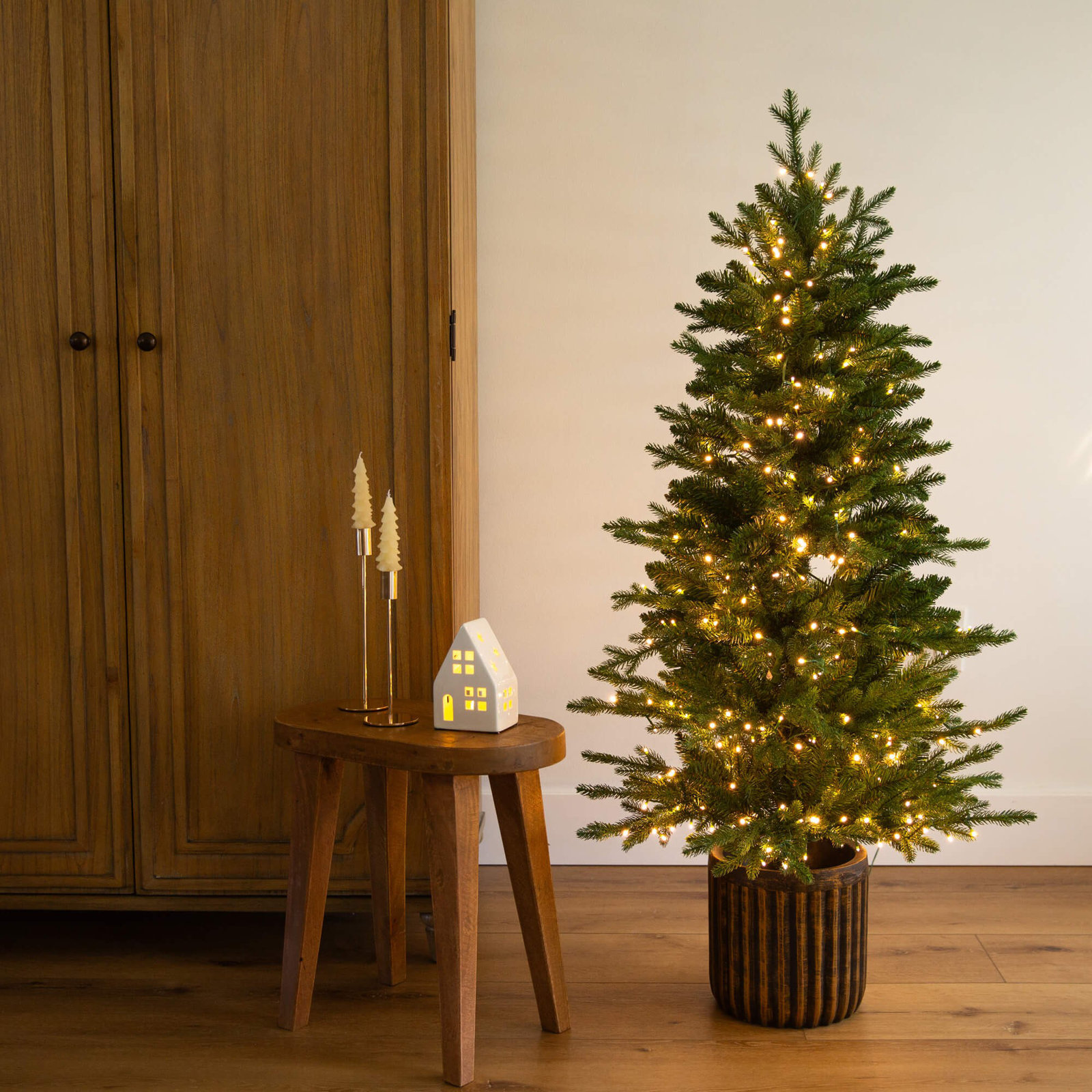 4.5' Pre-Lit Pine Christmas Tree