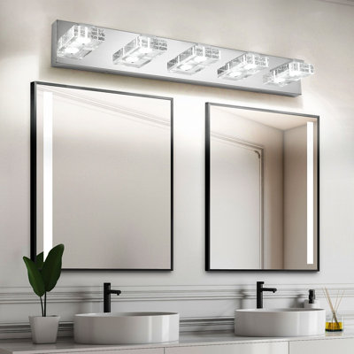 Luminaire de salle de bain à DEL moderne en chrome de 31 pouces à 5 lumières avec abat-jour carré en acrylique pour éclairage de miroir de salle de bain, étanche à l'eau et écoénergétique Ip40