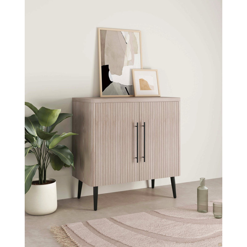 Armoire décorative, Chêne