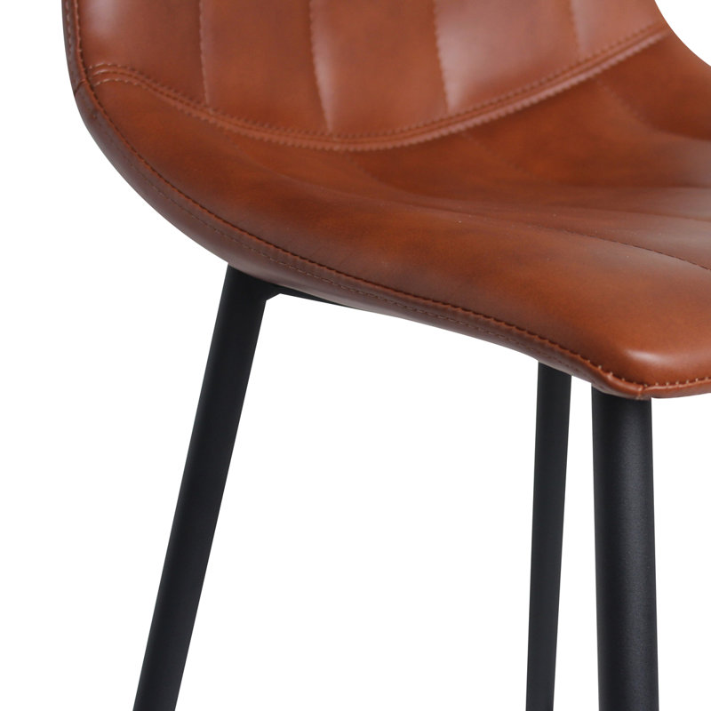 Tabouret de bar et de comptoir Finnigan, Tabouret de comptoir (siège d'une hauteur de 26 p, Brun / similicuir