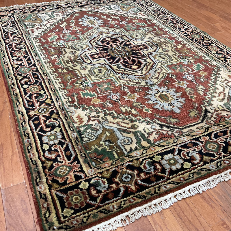  Handmade Heriz Wool Rug