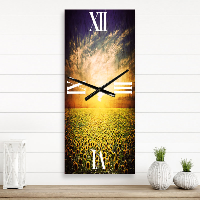 Beau coucher de soleil sur un champ de tournesols - Horloge murale moderne, Grand